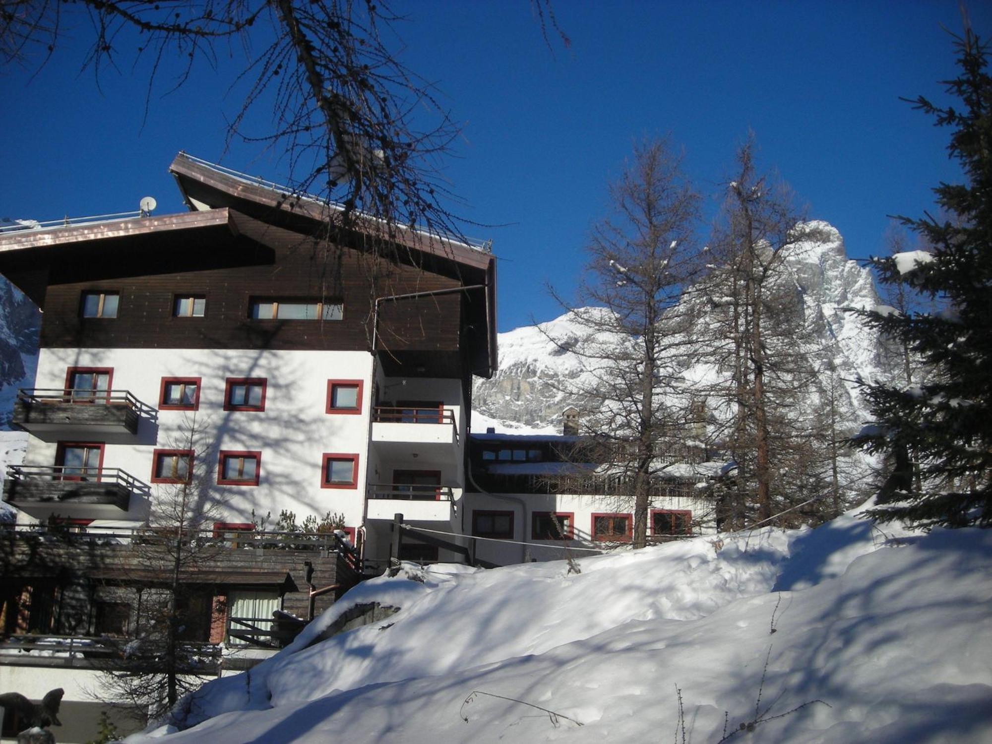 Contemporary Apartment In Breuil Cervinia Near Ski Area Exterior photo